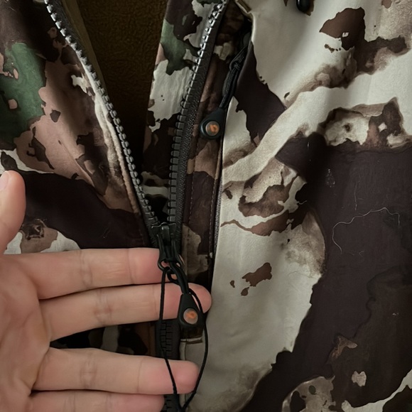 First Lite w’s Catalyst Jacket - Picture 3 of 10